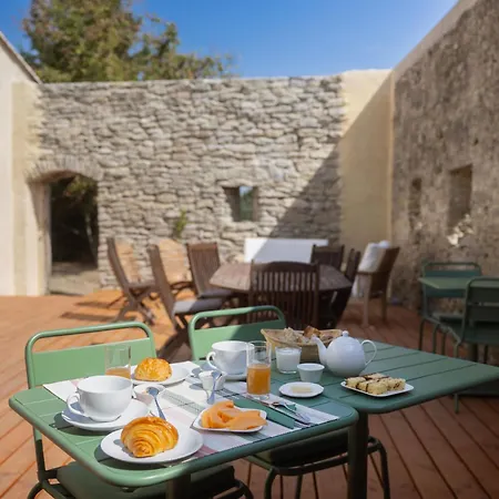 Domaine Des Peries - D'hotes 3*