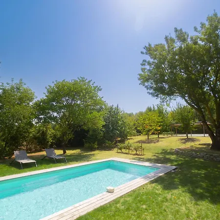 Penzion Domaine Des Peries - D'hotes 3*
