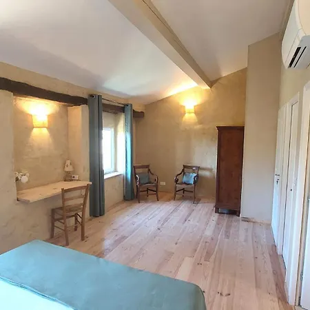 Penzion Domaine Des Peries - D'hotes 3*