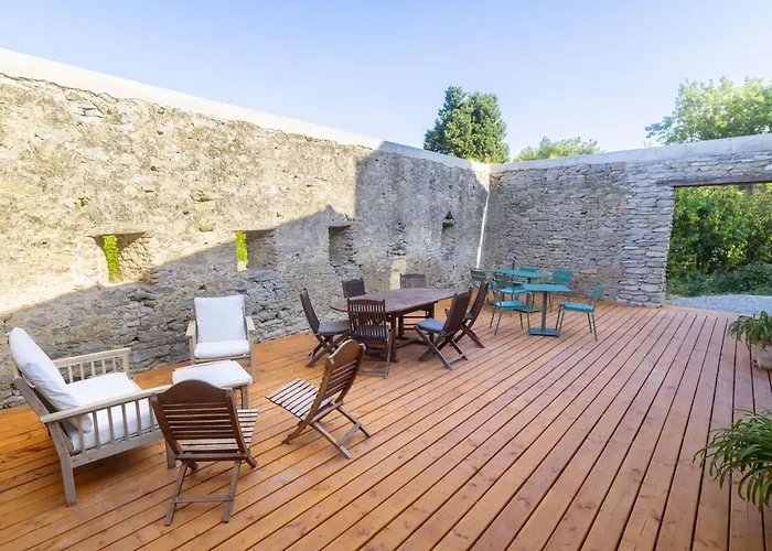 Domaine Des Peries - D'hotes 3* Saint-Martin-Lalande